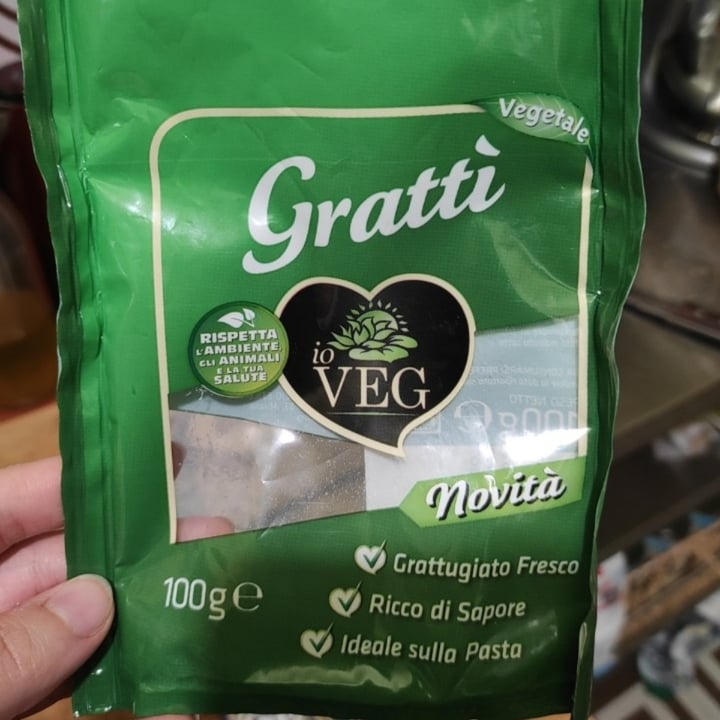 photo of ioVEG Formaggio grattugiato shared by @lumacow on  07 May 2022 - review