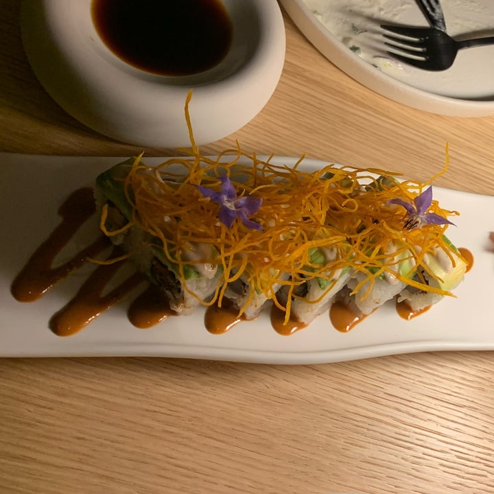 review photo of MUDRÁ Plant Based - Madrid Uramiki crispy shared by @conchisr on 25 Jun 2022 - review