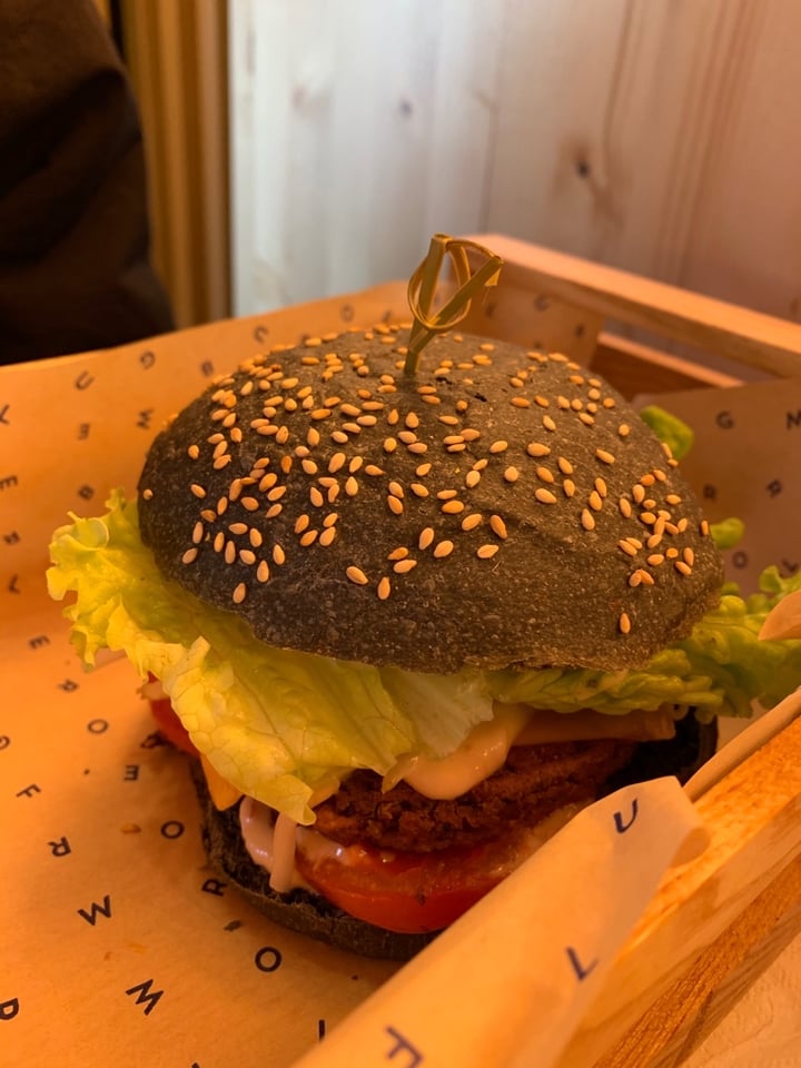 photo of Flower Burger Flower Burger shared by @mithra on  17 Dec 2019 - review