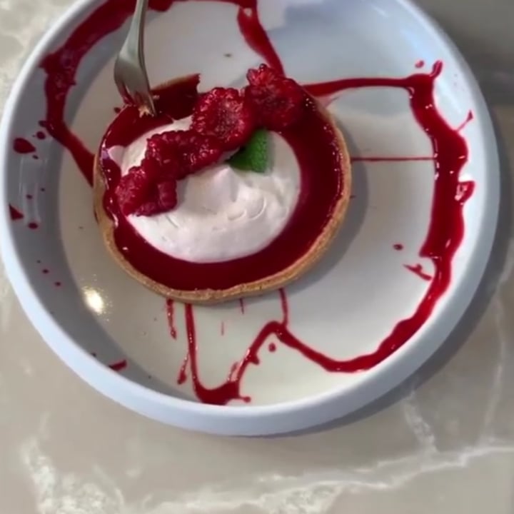 review photo of Linfa Milano - Eat Different Crostatina di lamponi shared by @favflo on 27 Mar 2022 - review