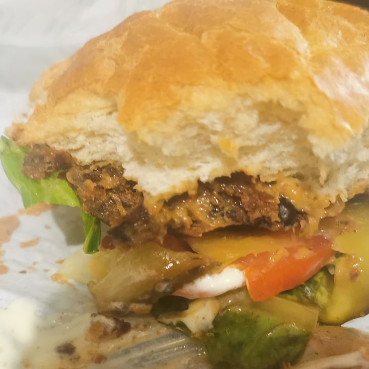 photo of KAUAI Bayside No Bull Burger shared by @veganpower001 on  23 Mar 2021 - review