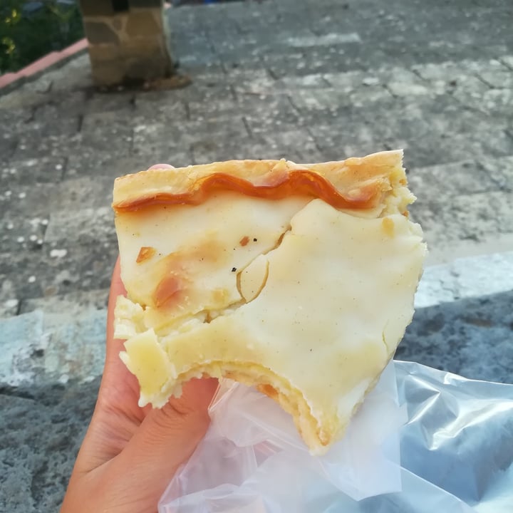 review photo of Bakery Rizzoli Marcello focaccia porro e patate shared by @catodo on 09 Aug 2022 - review