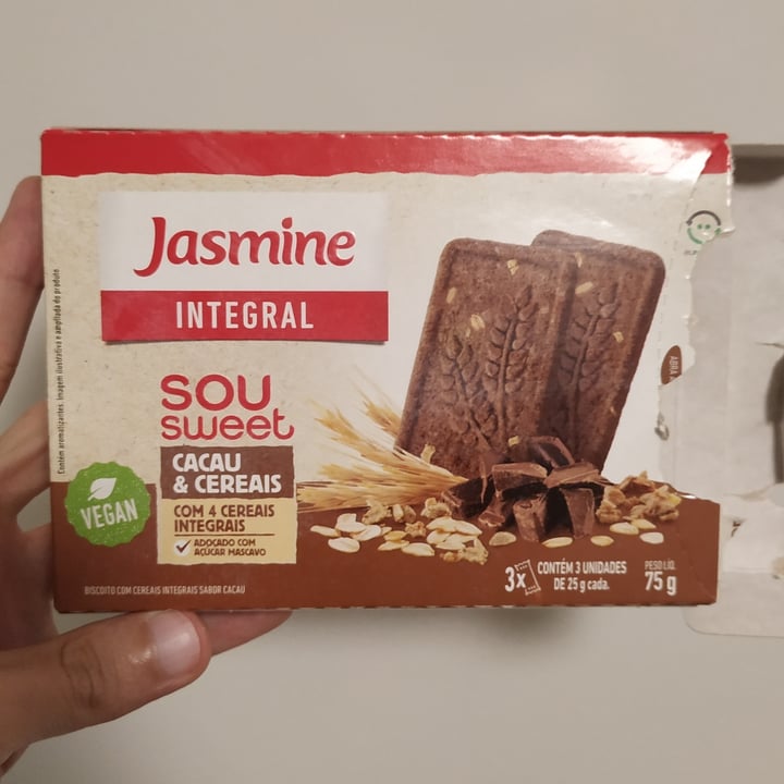 photo of Jasmine Biscoito com cereais shared by @cassiot on  30 Jul 2022 - review