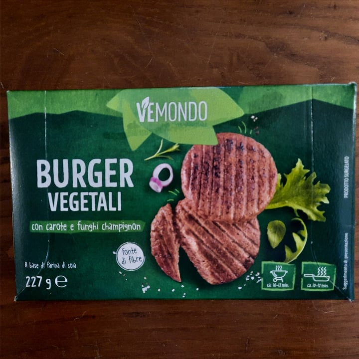 photo of Vemondo Burger vegetali con carote e funghi champignon shared by @chiaara on  09 Jun 2022 - review