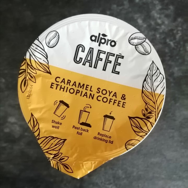 photo of Alpro Caramel soya Caffè Latte shared by @danielgl on  10 Jun 2021 - review