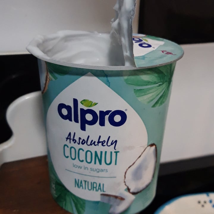photo of Alpro Absolutely Coconut Yogurt - Natural  shared by @catproblems on  22 Oct 2021 - review