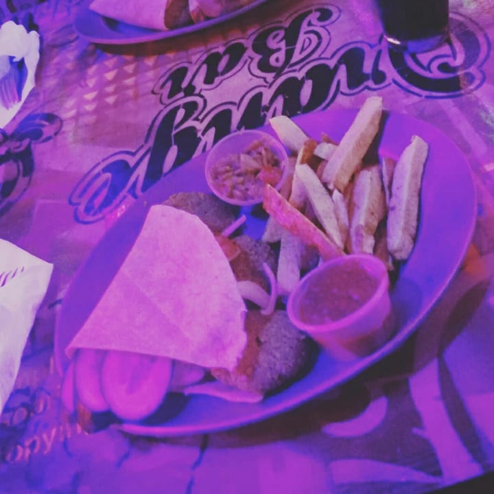 review photo of Orange Bar Falafels En Tortilla De Trigo shared by @danyr0x on 20 Nov 2020 - review