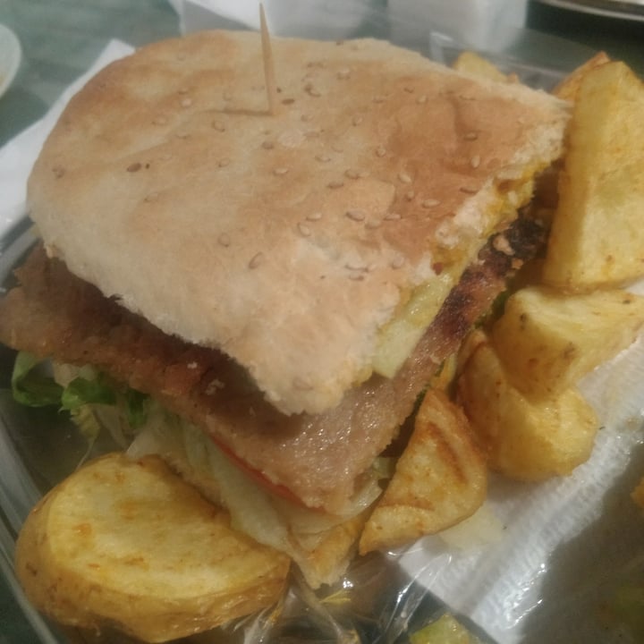 review photo of APOLO Bar Multiespacio Lomo Vegan shared by @macaridad on 15 Dec 2020 - review