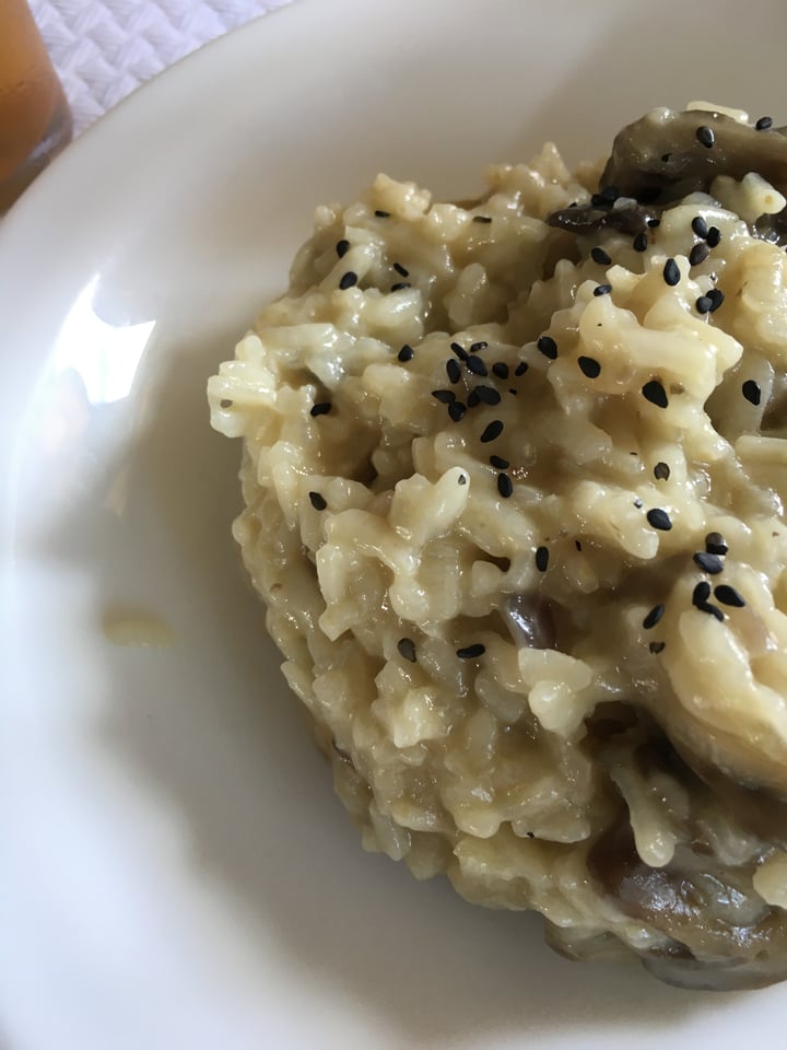 review photo of El Urogallo Risotto de champiñones shared by @marialatenedor on 30 Nov 2020 - review
