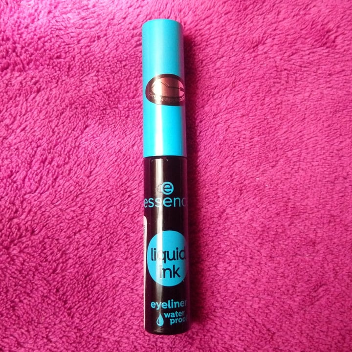 photo of Essence Cosmetics Waterproof Liquid ink eyeliner shared by @catamartins on  20 Mar 2022 - review