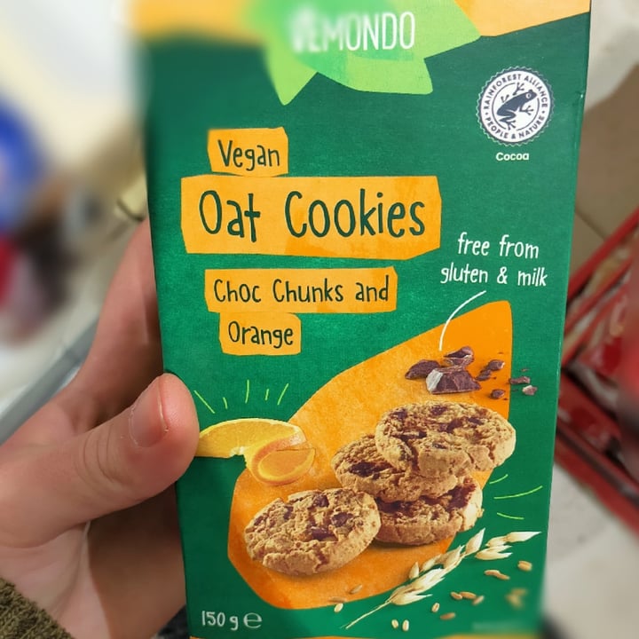 photo of Vemondo Vegan Oat Cookies Choc Chunks And Orange shared by @larabeans on  09 Dec 2021 - review