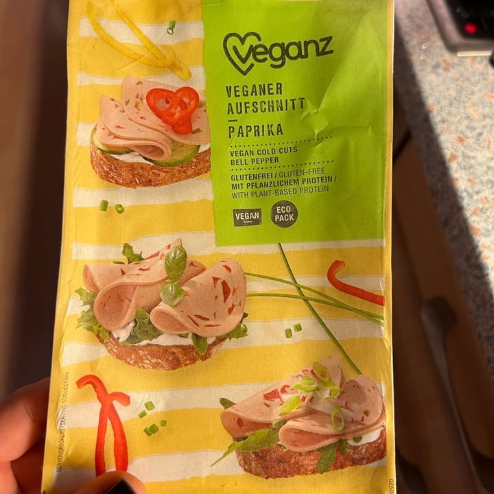 review photo of Veganz Veganer Aufschnitt Paprika shared by @virginiavannoni on 29 Mar 2022 - review