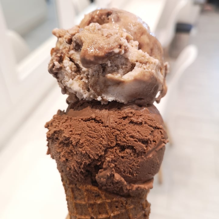 review photo of Kind Kones Salted Chocolate Chip Ice Cream shared by @raffymabanag on 07 Feb 2021 - review