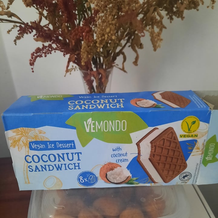 photo of Vemondo  Vemondo Ice Coconut Sandwich shared by @mary88pc on  04 Aug 2022 - review