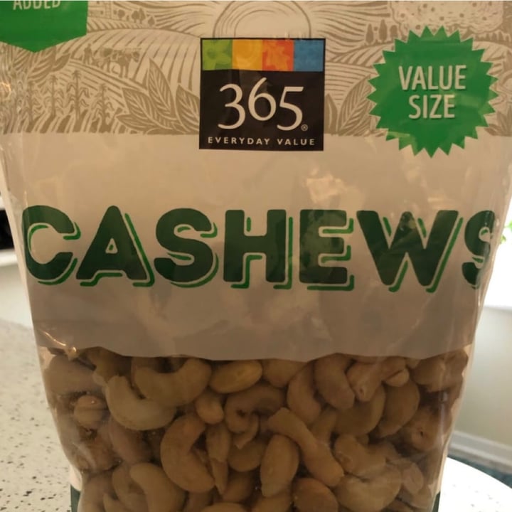 photo of 365 Whole Foods Market Cashews shared by @yogafanatic on  10 Oct 2020 - review