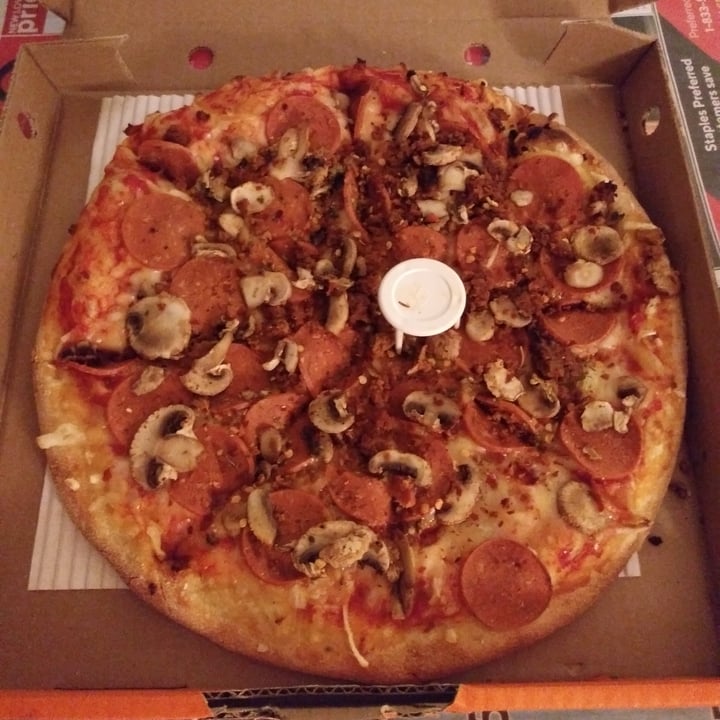review photo of Pizza-Pizza Super plant pizza shared by @practicallyvegan on 13 Nov 2020 - review