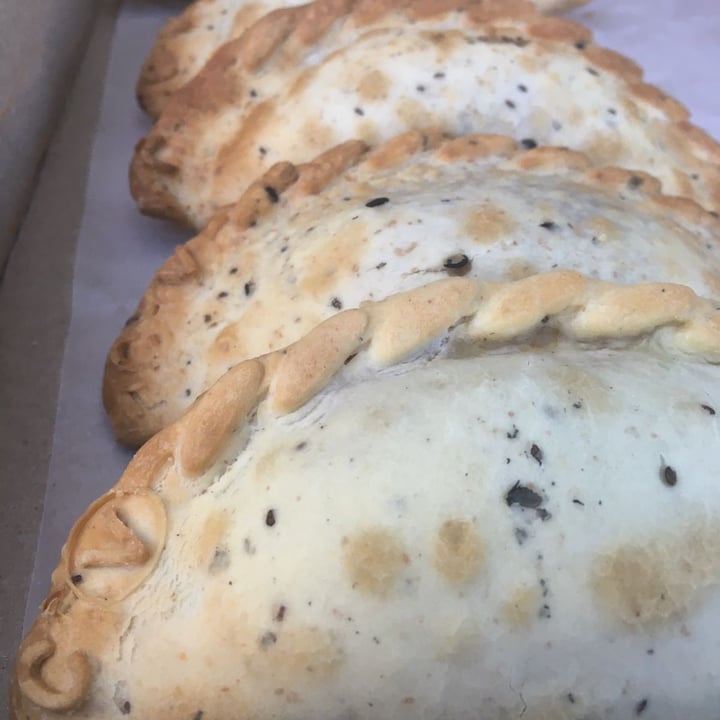 photo of Olivia Pizzas & Empanadas Empanada De Carne Vegetal shared by @sashaberzerk on  22 Aug 2021 - review