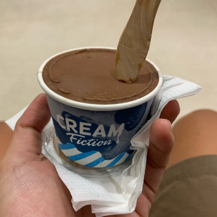 review photo of Cream Fiction Chocolate ice cream shared by @poppyprl on 16 Nov 2022 - review