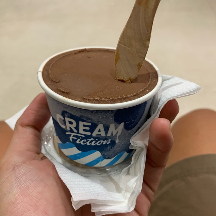 photo of Cream Fiction Chocolate ice cream shared by @poppyprl on  16 Nov 2022 - review