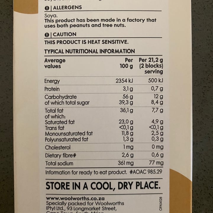 review photo of Woolworths Food Dairy Free Salted Caramel Chocolate shared by @ilizemarais on 18 Jun 2021 - review