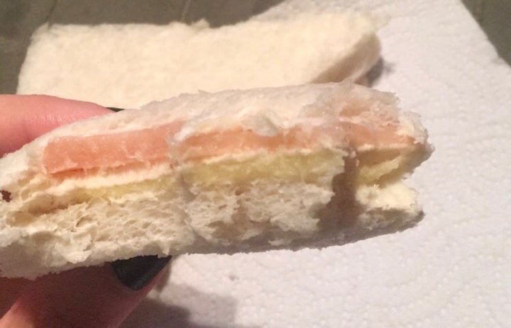 photo of Disidente pastelería vegana Sándwiches de miga shared by @julietagermano on  05 Apr 2020 - review