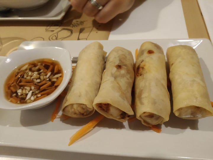 review photo of Loving Hut Rollitos Del Chef shared by @lacasitadelluvia on 08 Feb 2020 - review