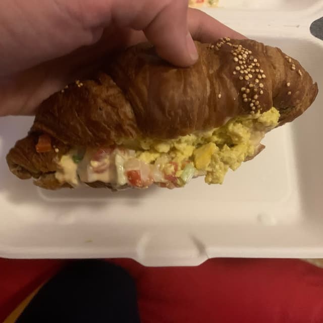 Photo of the dish “Croissant fourré au T’oeufu”