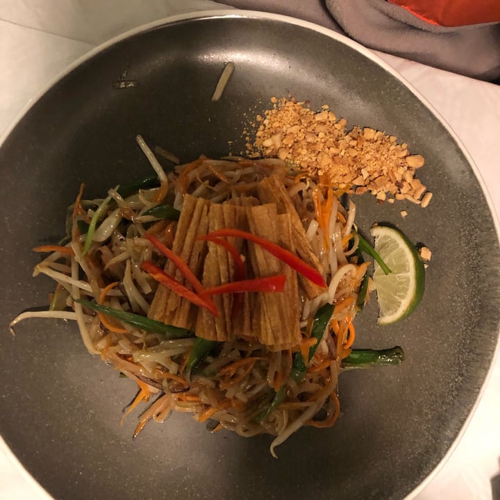 review photo of Mali Vegan Thai Pad Thai shared by @katherinerawl on 31 Dec 2021 - review