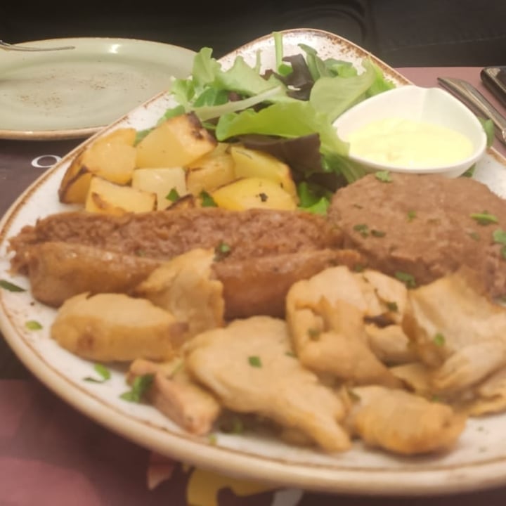 photo of Rifugio Romano Grigliata Beyond meat shared by @vanessa138 on  10 Mar 2022 - review