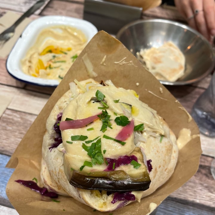 photo of Pita Paris Falafel pita shared by @giadapirozzini on  18 Mar 2022 - review