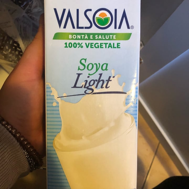 review photo of Valsoia Latte di soia light shared by @xhulia on 24 Nov 2022 - review