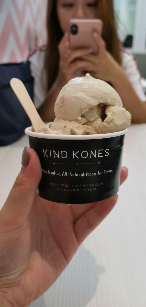 review photo of Kind Kones Oat Mylk and Cookies Ice Cream shared by @sceynthiear on 16 Nov 2019 - review
