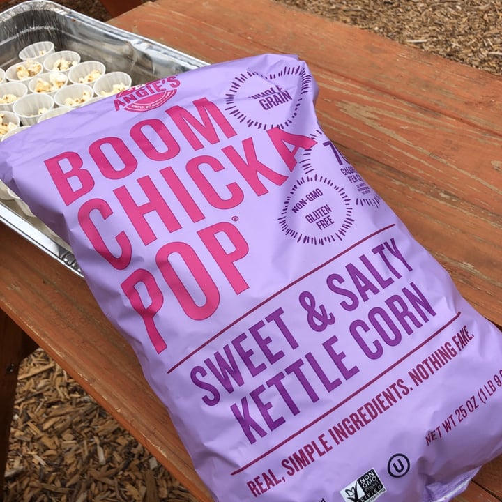 review photo of Angie's BOOMCHICKAPOP Sweet & Salty Kettle Corn shared by @lamanna on 15 May 2021 - review