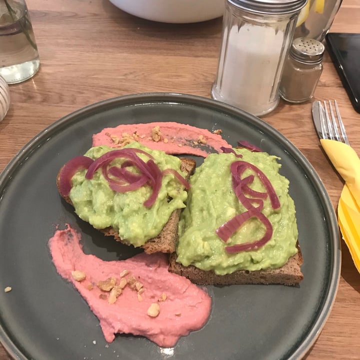 review photo of Sunny Side Up Holy Guacamole shared by @sarahbro on 28 Apr 2020 - review