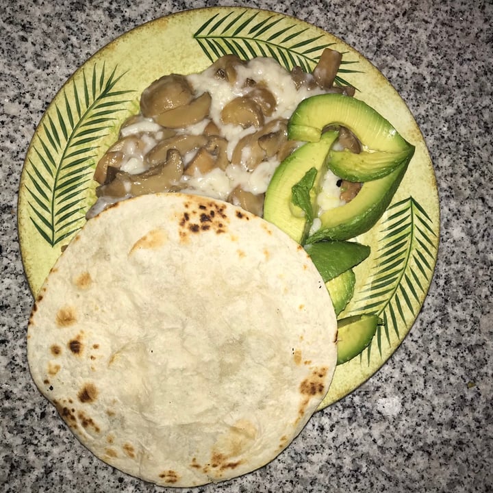 review photo of Planet Vegan Plant Based Queso tipo mozzarella shared by @bluemeanie on 28 Feb 2021 - review