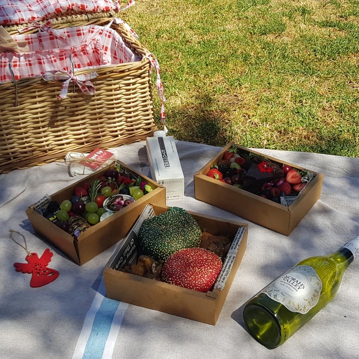 photo of Vegan Street Food ZA Picnic Basket shared by @johdeigh on  05 Jan 2021 - review