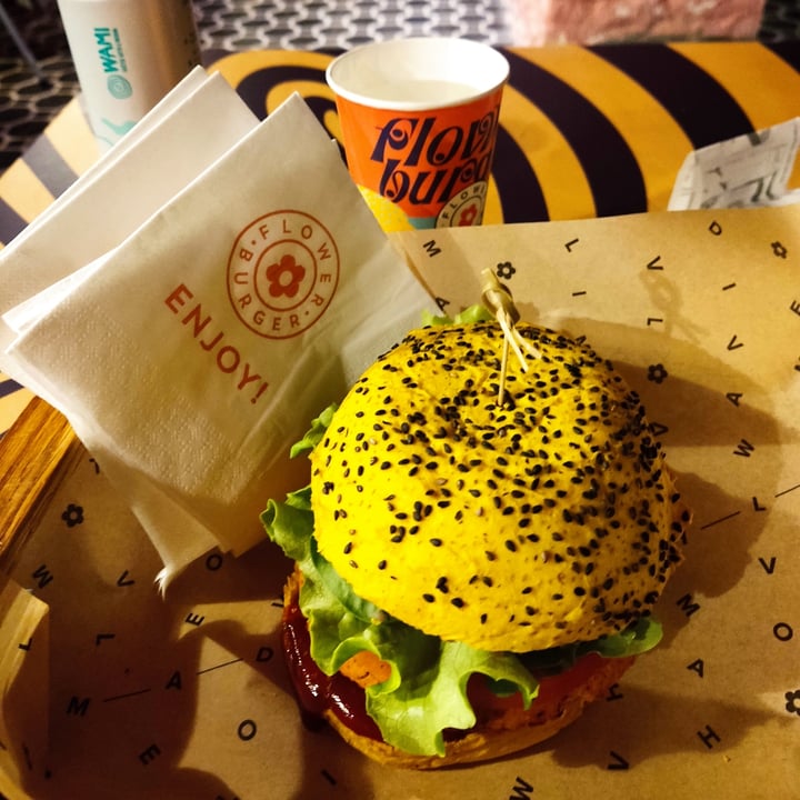 photo of Flower Burger Spicy Cecio shared by @jessicadit on  02 Apr 2022 - review