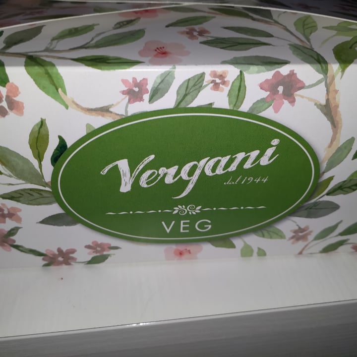 review photo of Vergani Colomba shared by @luluvicy on 03 May 2022 - review