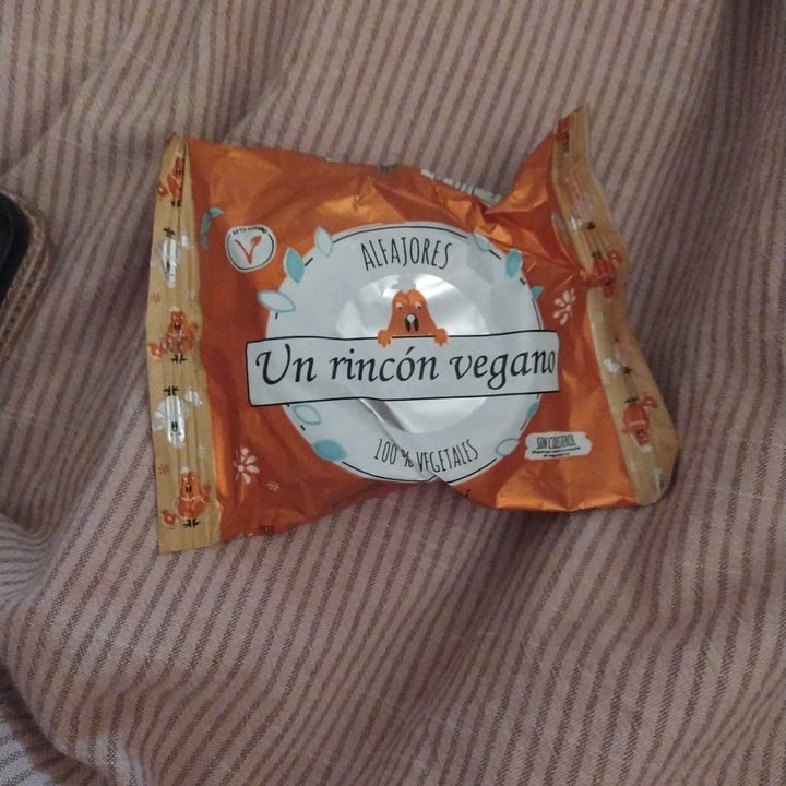 photo of Un Rincón Vegano Alfajor de Maní shared by @viqui17 on  25 Nov 2021 - review