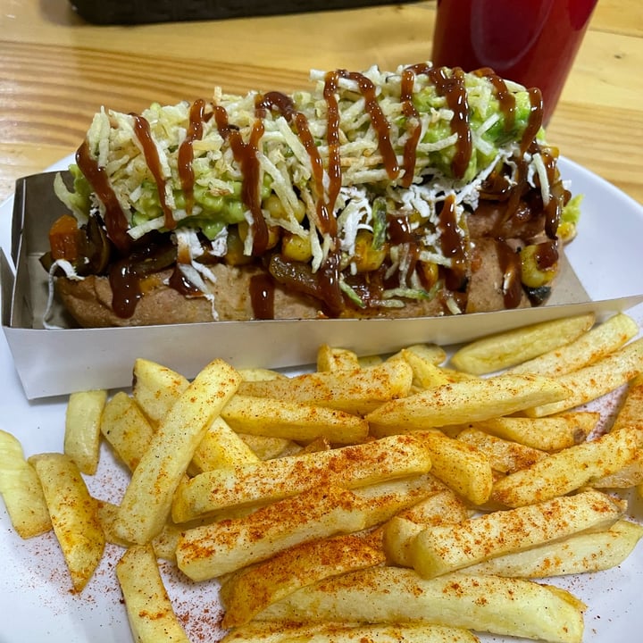 photo of De Nobles Perro caliente vegan shared by @afxvx on  12 Jan 2022 - review