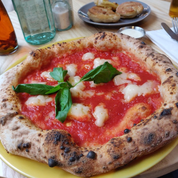 photo of Purezza - Vegan Pizza Camden The Margherita One shared by @pointsofellie on  19 May 2020 - review
