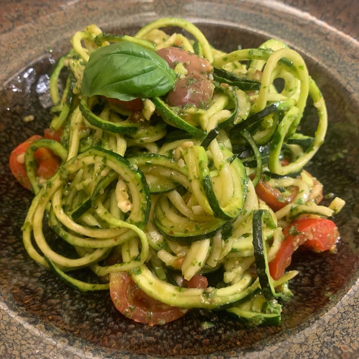 photo of Zenzero Spaghetti Di Zucchina Al Pesto Vegan Con Pomodorini E Olive shared by @lallino on  02 Jul 2022 - review