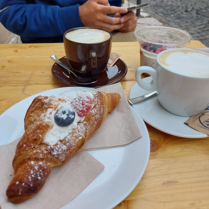 photo of Zazie Verona Vegan Croissant shared by @elena2000 on  08 Dec 2021 - review