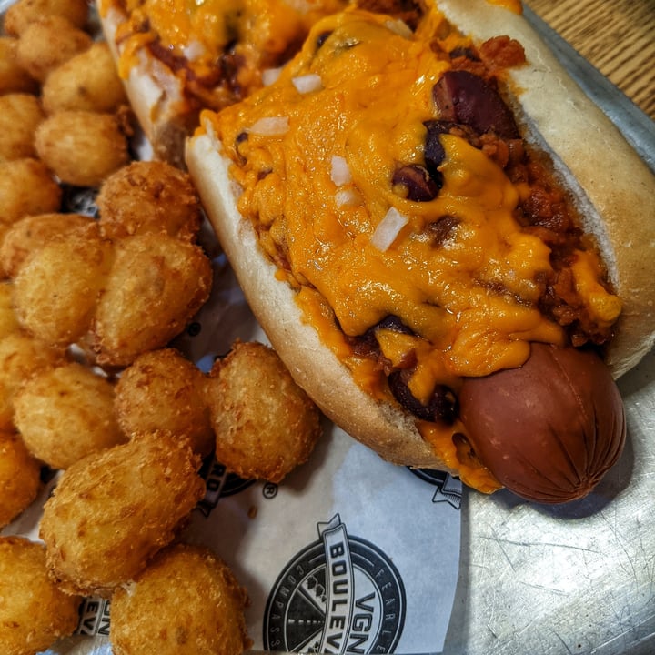 review photo of VGN Boulevard Chilli Cheeze Dog shared by @glenbuzz on 07 Jul 2021 - review