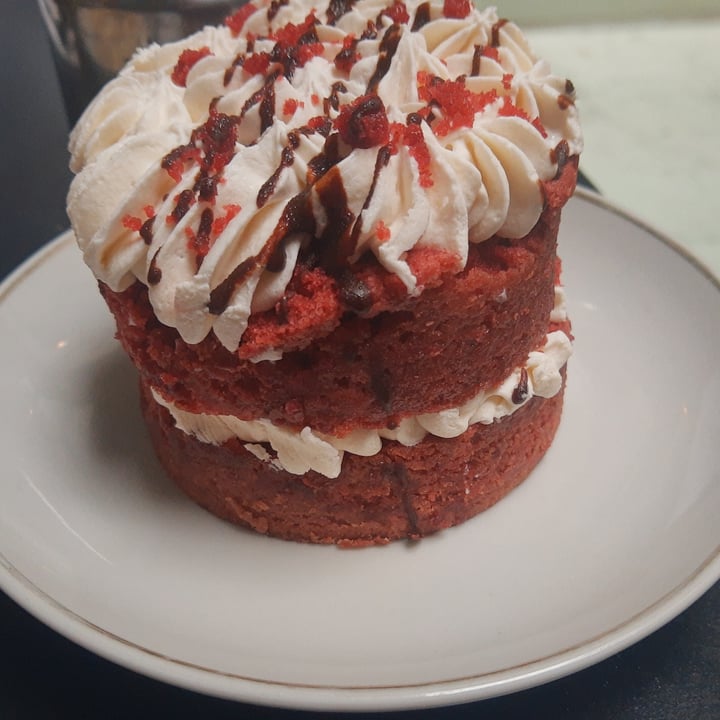 photo of MOLA Torta Red Velvet shared by @florcie444 on  06 Feb 2022 - review