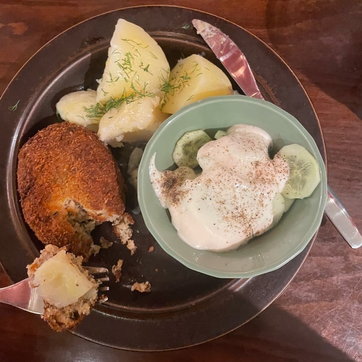 review photo of NO BONES Vegan Food POLISH STYLE MINCED CUTLETS shared by @aurorarymaszewski on 26 Oct 2022 - review