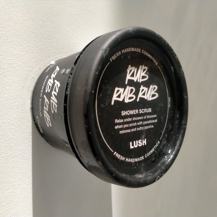 review photo of LUSH Fresh Handmade Cosmetics Rub Rub Rub shared by @veggiepick on 15 Dec 2022 - review