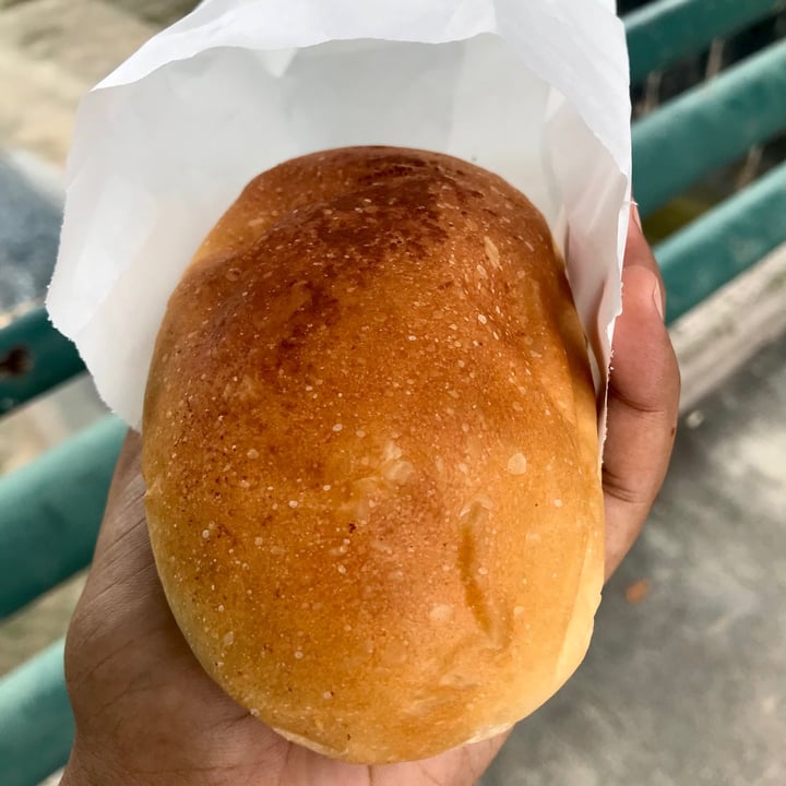 review photo of Almond Bakery (Vegetarian) Vegan Chocolate Bread shared by @shambuuu on 24 Nov 2020 - review