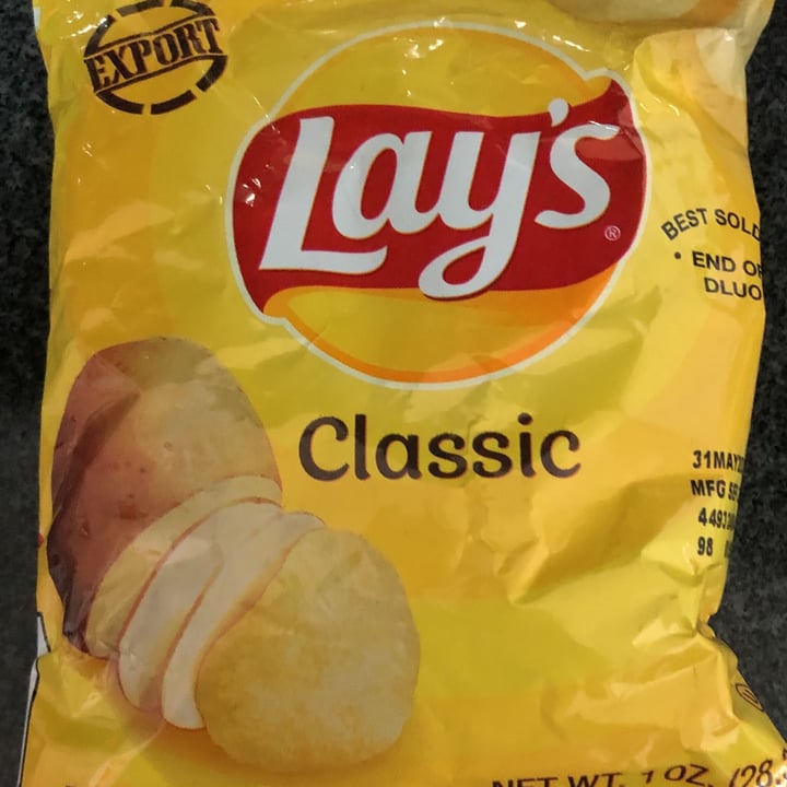 photo of Lay's Classic Potato Chips shared by @kelyn on  08 Mar 2022 - review