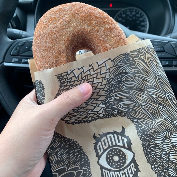 photo of Donut Monster Cinnamon Spice shared by @seitanjunkie on  28 Apr 2021 - review